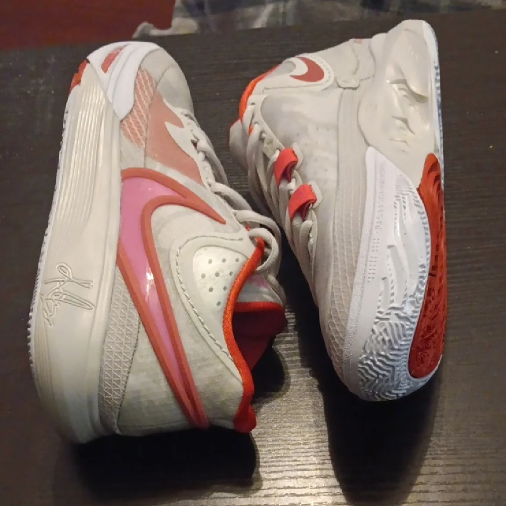 Nike Kyrie 8 "Light Bone Picante Red" (2022) Mens SZ 11.5 NWOB - Picture 7 of 9